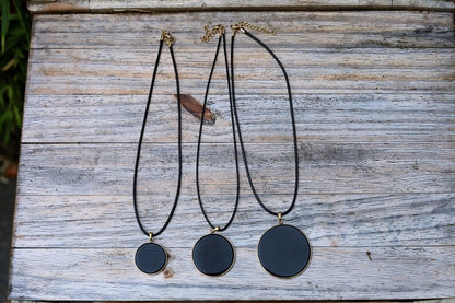 Black mirror Obsidian Natural Stone Disc Shape Pendant.Obsidian Natural Stone Disc Shape Pendant,often referred to as a black mirror.3 SIZES