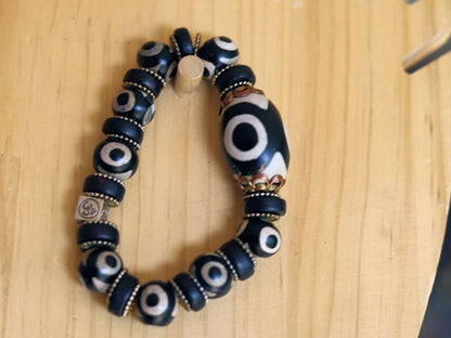 Collector Grade Tibetan 3-Eyed Dzi Bead Bracelet – Antique Old Agate Amulet. Own a piece of ancient spiritual heritage