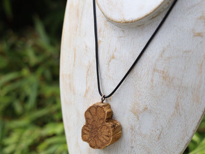 Unique Caapi vine necklace, Ayahuasca, necklace, Banisteriopsis caapi, DMT, Dimethyltryptamine, Shamanism, Ceremony, Origin: Ecuador